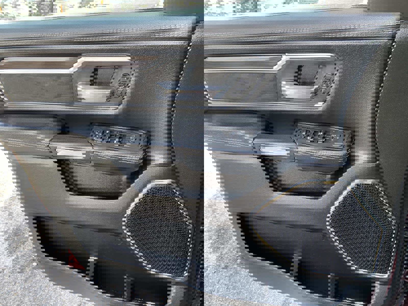 Certified 2025 RAM 1500 Laramie image 19