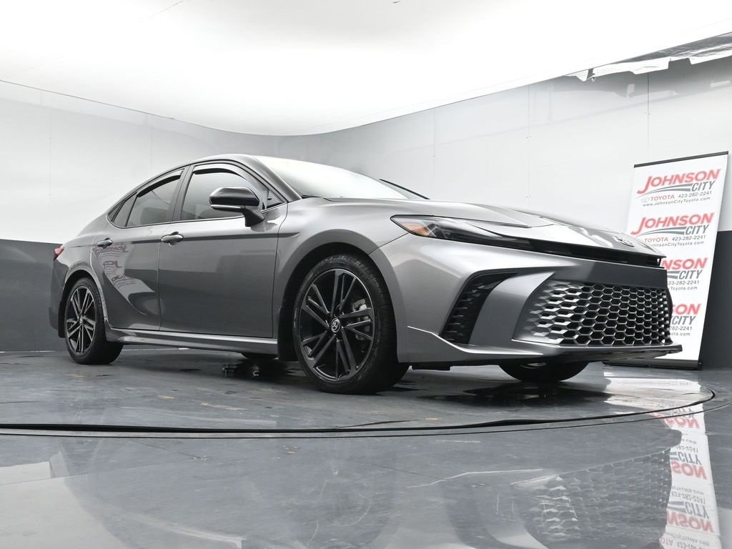 Used 2025 Toyota Camry XSE image 32