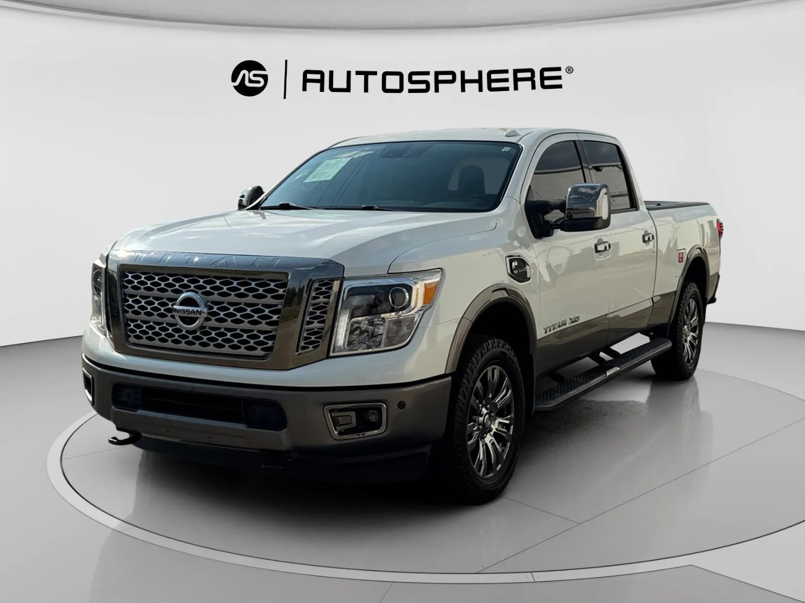 Used 2019 Nissan Titan Platinum Reserve w/ Platinum Utility Package AWD/4WD image 4