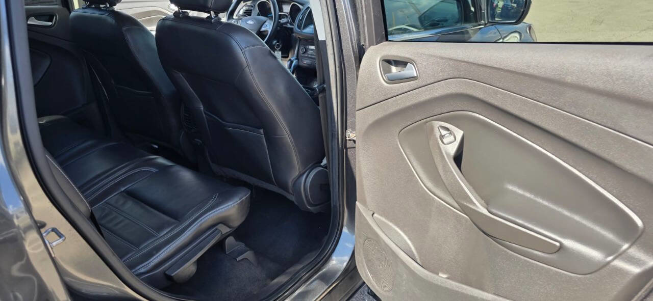 Used 2018 Ford Escape SEL image 32