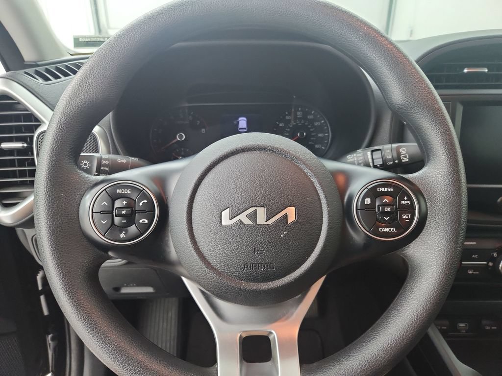 Used 2022 Kia Soul LX w/ Technology Package FWD image 24