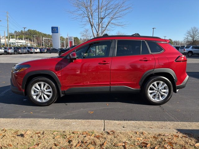 Used 2023 Toyota Corolla Cross LE image 4