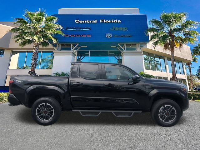 Used 2025 Toyota Tacoma TRD Sport RWD image 4