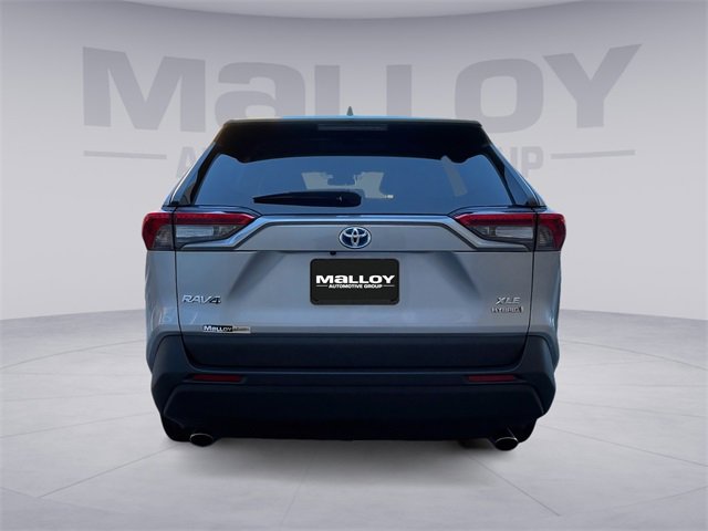 Used 2021 Toyota RAV4 XLE image 4