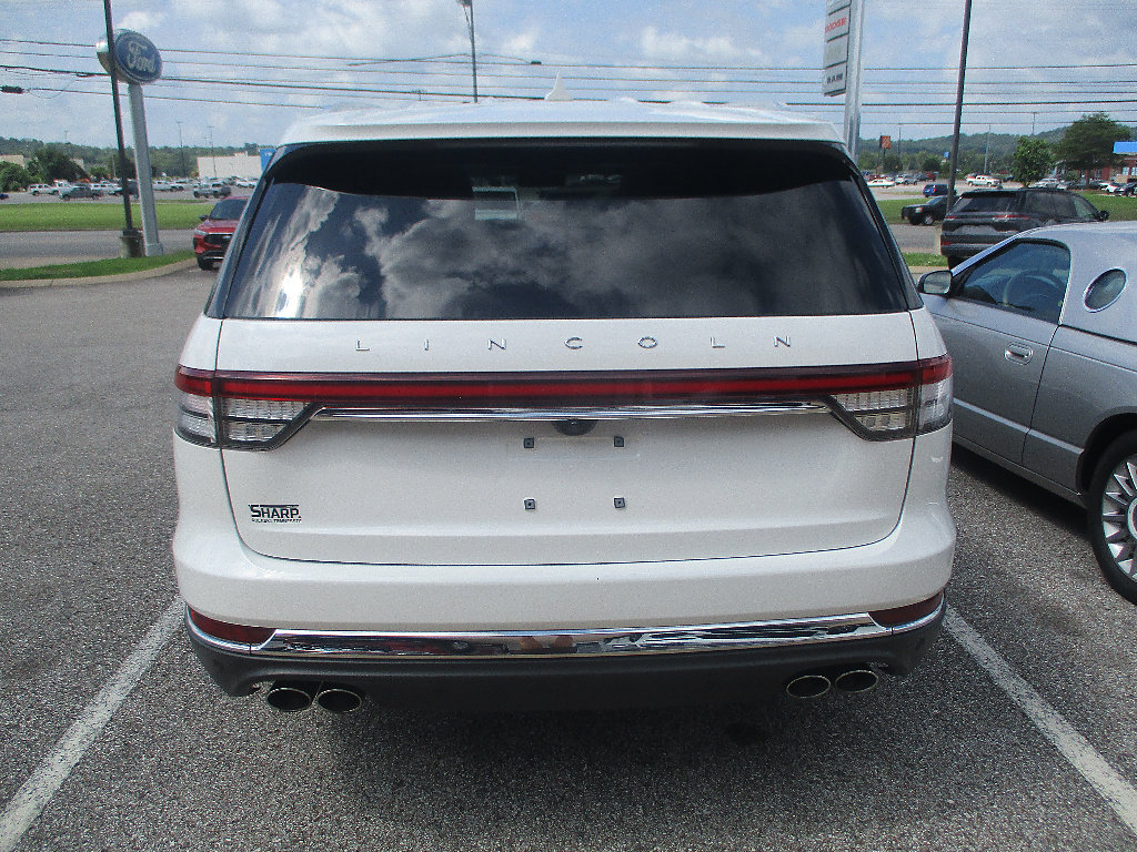 Used 2023 Lincoln Aviator Reserve w/ Elements Package Plus AWD/4WD image 23