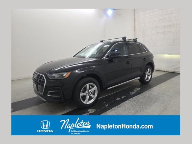 Used 2023 Audi Q5 2.0T Premium w/ Convenience Package image 1