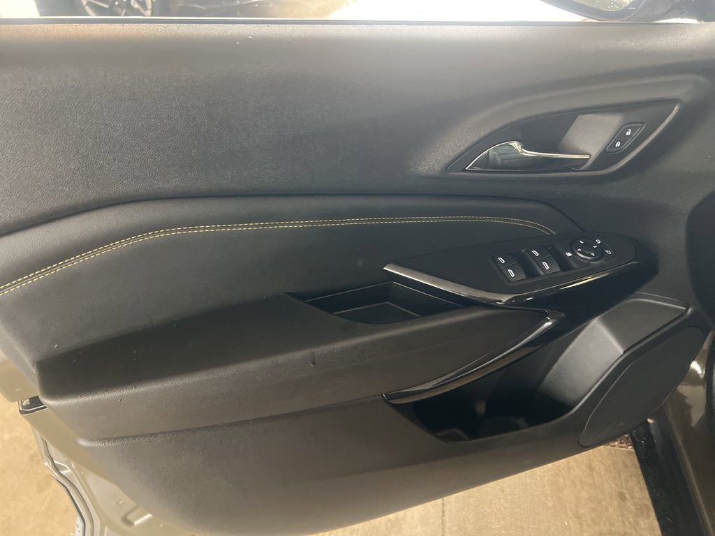 Used 2024 Chevrolet Trax ACTIV w/ Sunroof Package FWD image 7