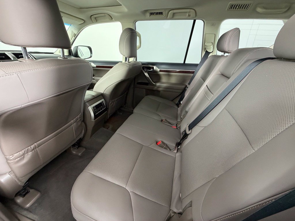 Used 2019 Lexus GX 460 Premium AWD/4WD image 37