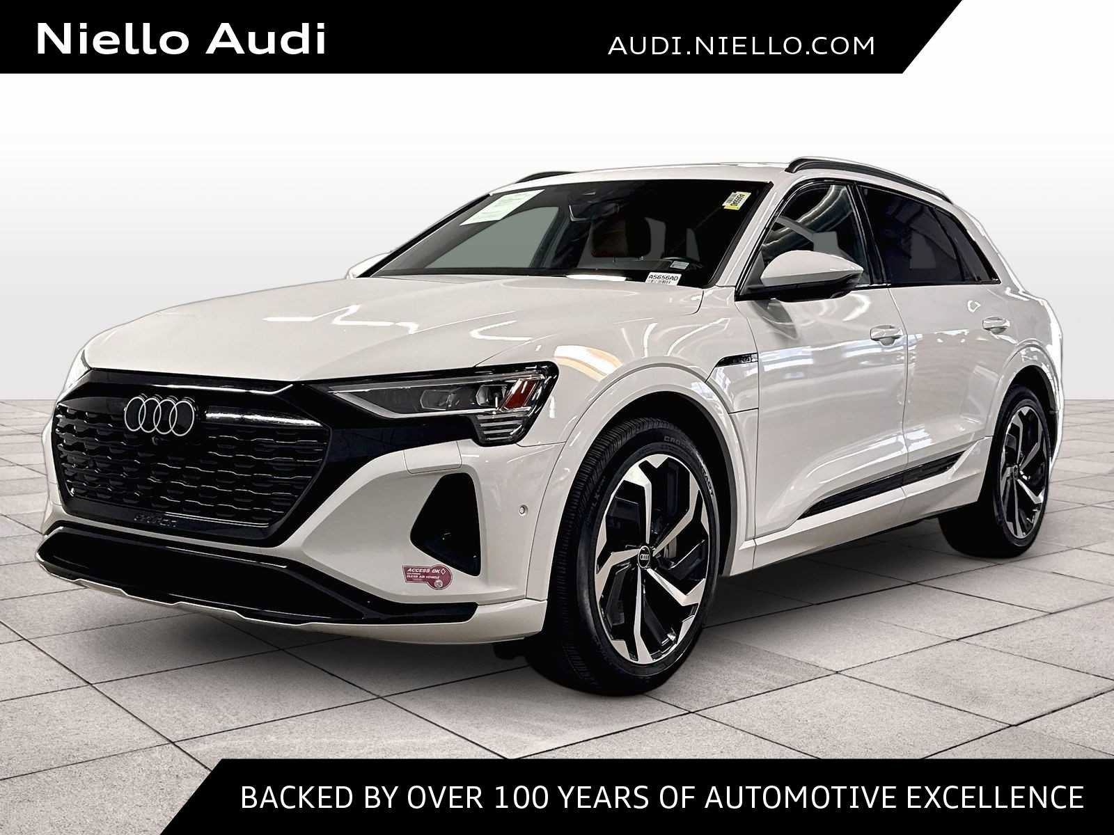 Used 2024 Audi Q8 e-tron Premium Plus AWD/4WD image 1