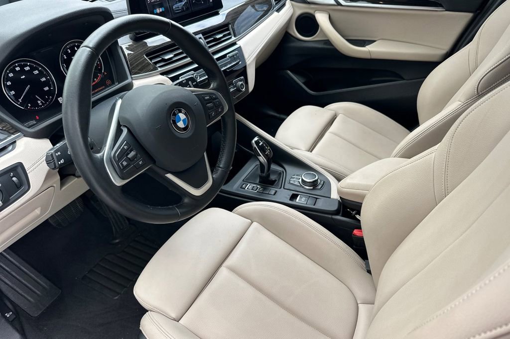 Used 2023 BMW X2 sDrive28i w/ Premium Package FWD image 9