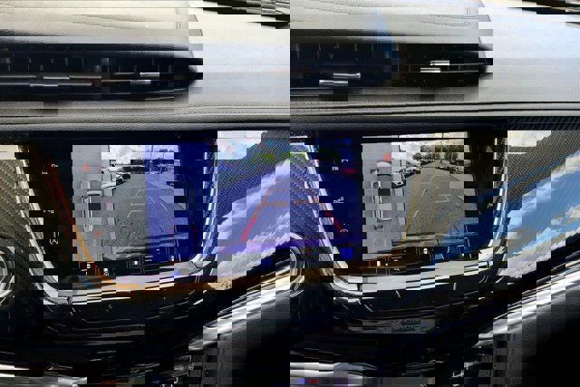 Used 2022 Cadillac XT6 Sport w/ Technology Package image 21