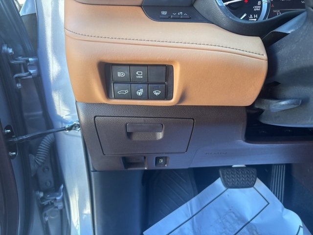 Used 2022 Toyota Highlander Platinum image 12