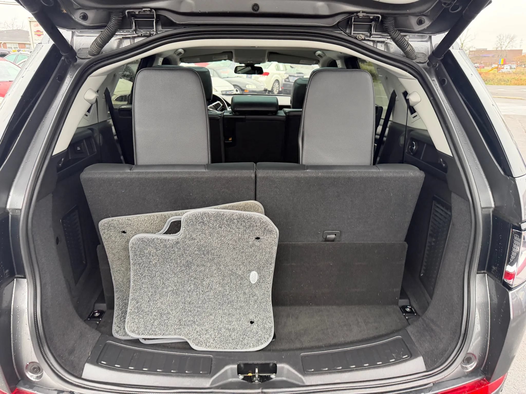 Used 2018 Land Rover Discovery Sport HSE AWD/4WD image 37