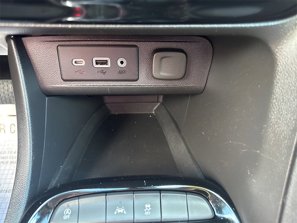 Used 2023 Buick Encore GX Preferred w/ Cold Weather Comfort Package image 24