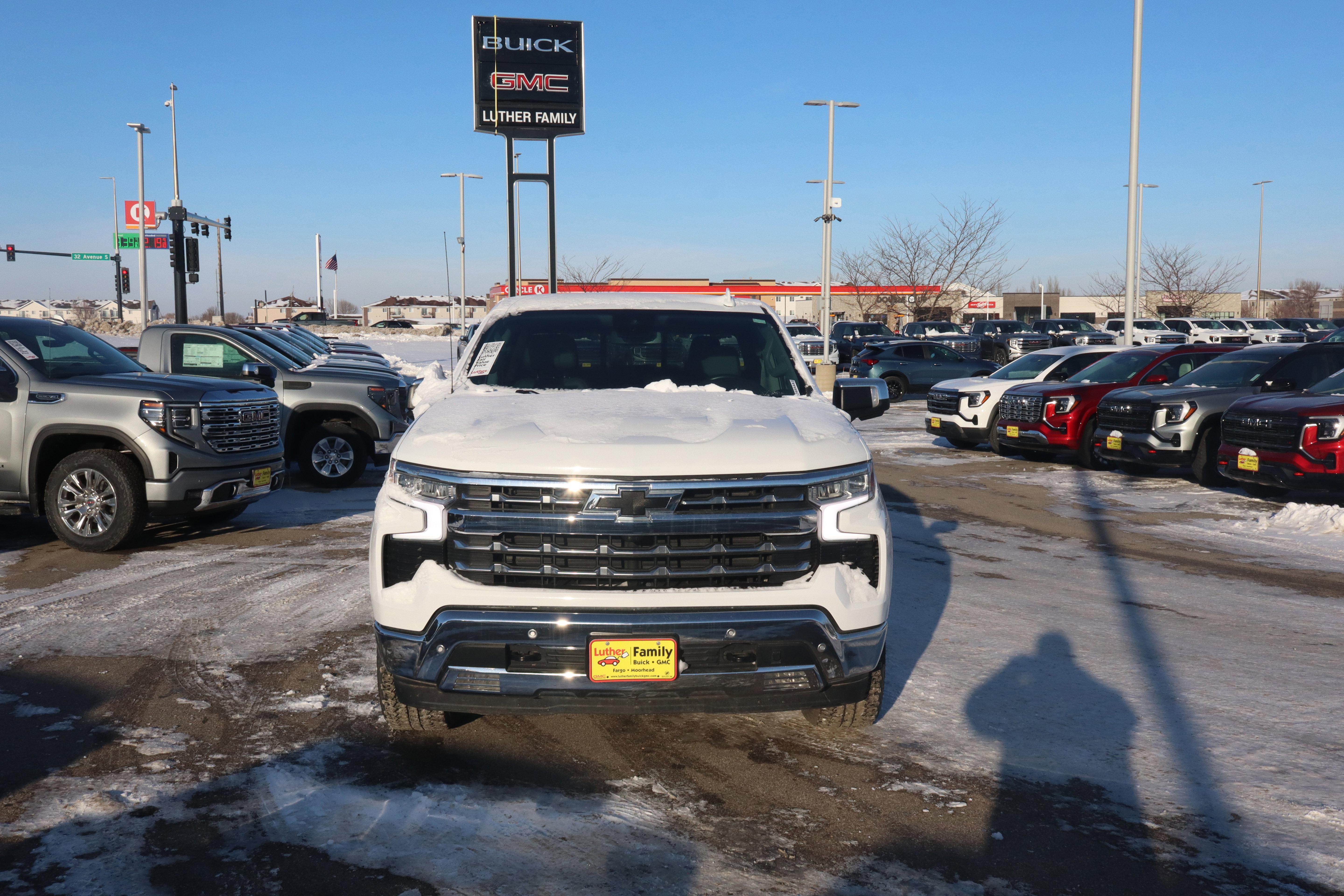 Used 2022 Chevrolet Silverado 1500 LTZ w/ LTZ Convenience Package II image 2