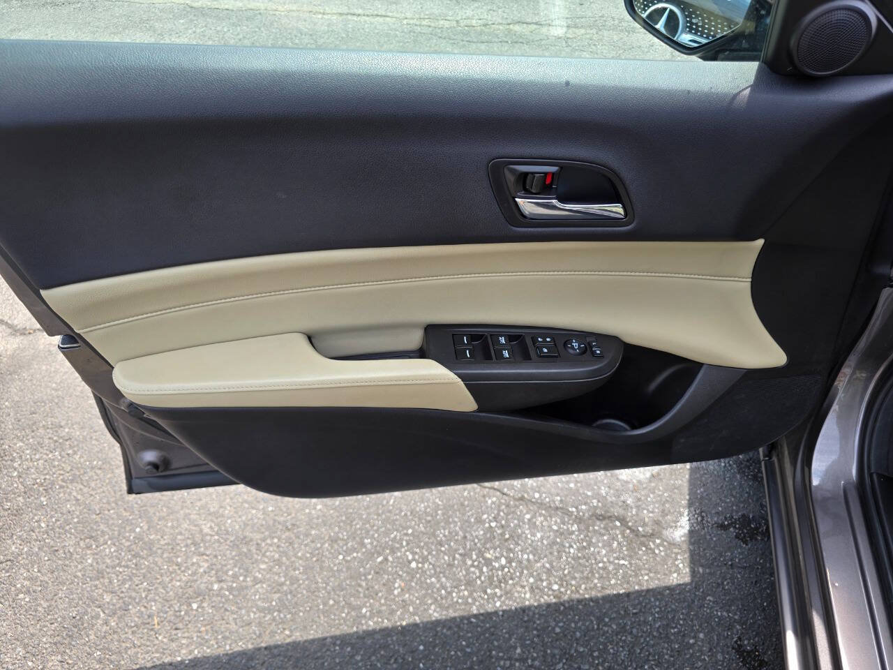 Used 2013 Acura ILX w/ Technology Package FWD image 15