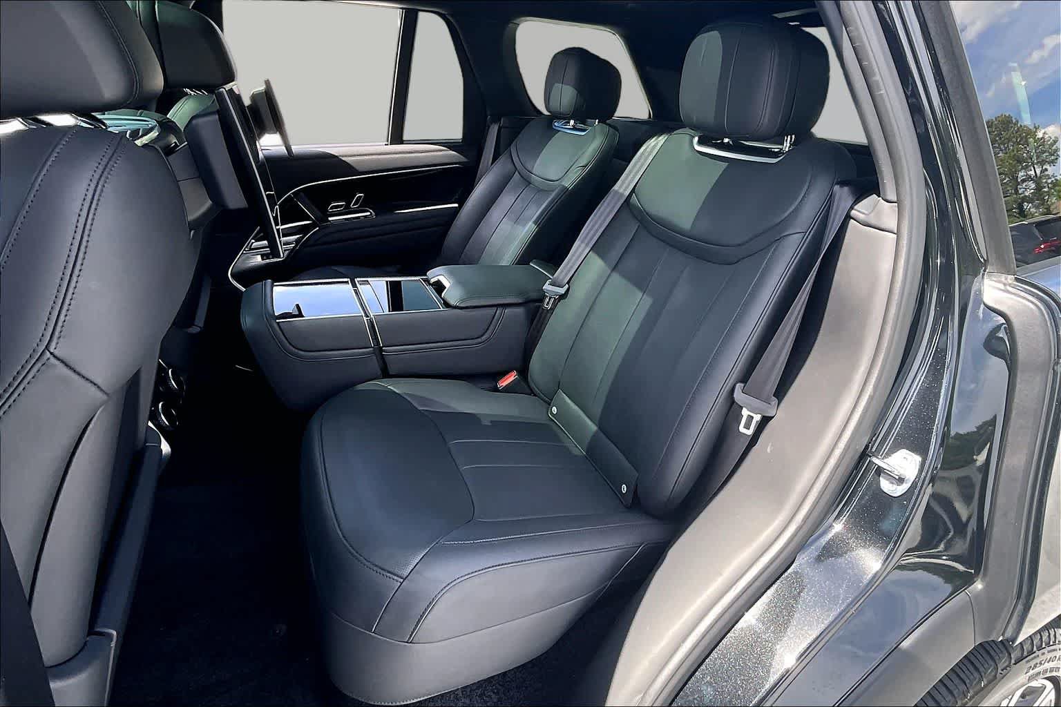 Used 2023 Land Rover Range Rover Autobiography AWD/4WD image 57