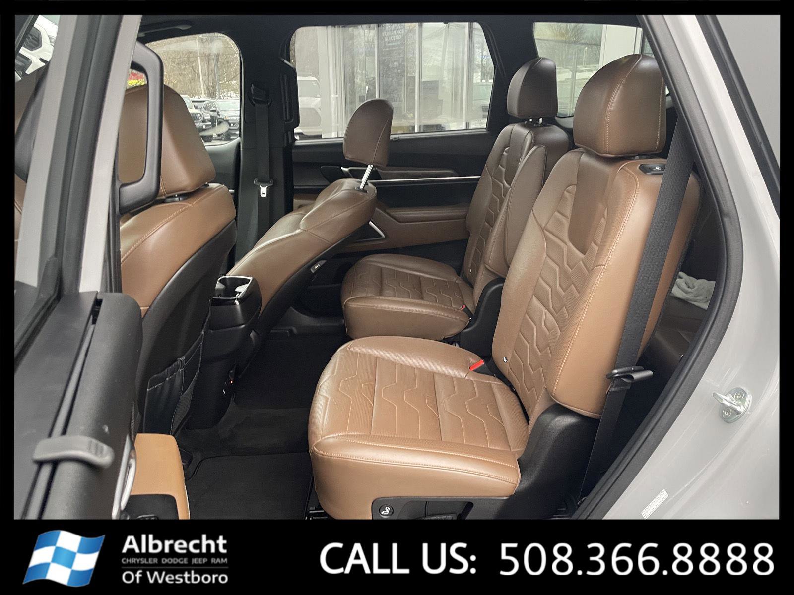 Used 2022 Kia Telluride SX w/ SX Prestige Package image 13