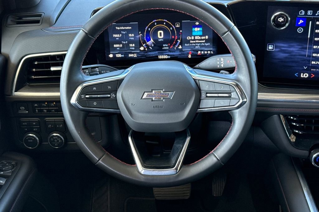 Used 2025 Chevrolet Suburban RST image 22