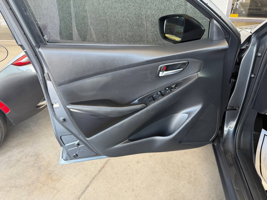 Used 2017 Toyota Yaris iA FWD image 17