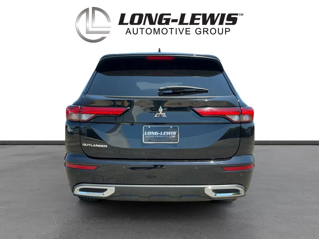 Used 2023 Mitsubishi Outlander ES FWD image 5