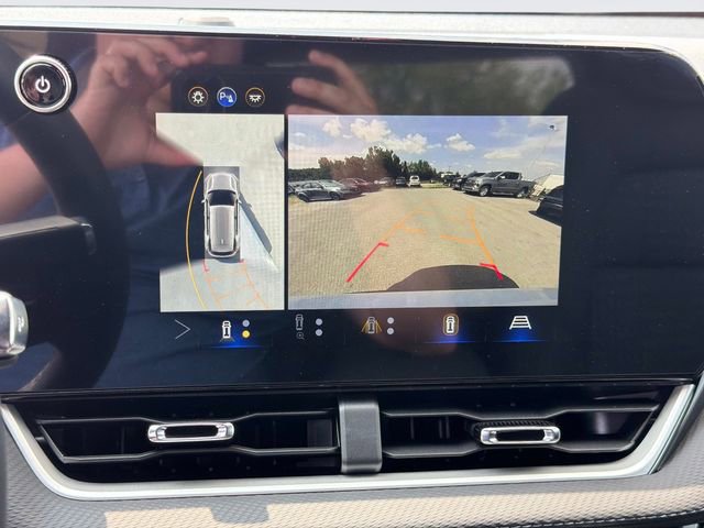 New 2026 Chevrolet Equinox LT w/ Safety and Technology Package FWD image 29