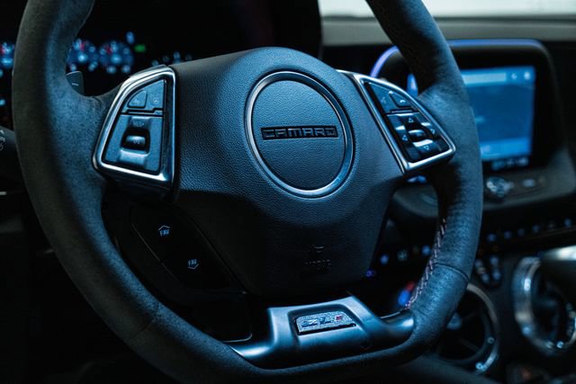 Used 2022 Chevrolet Camaro ZL1 image 24