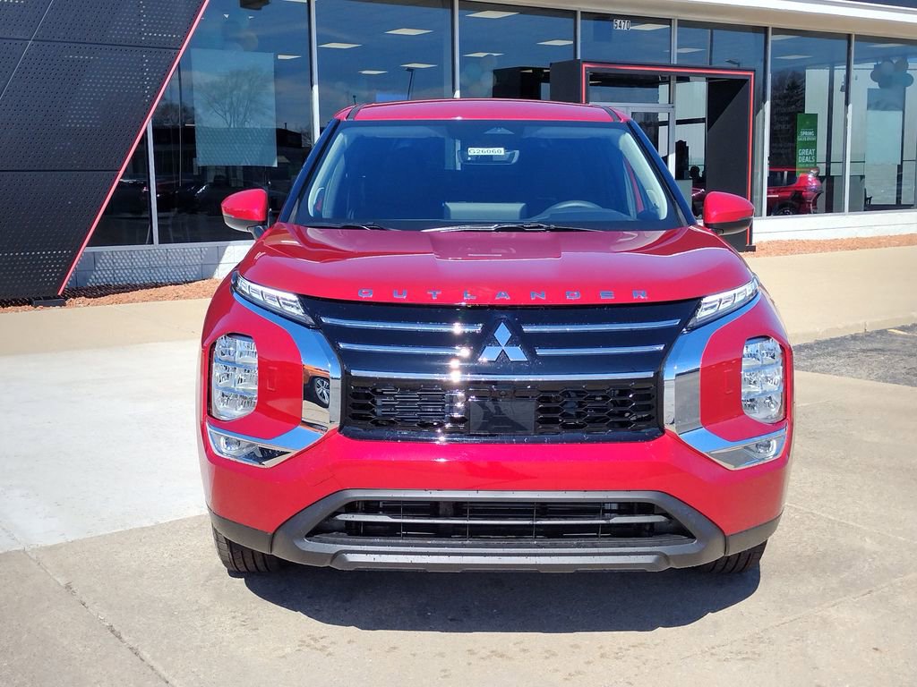 New 2026 Mitsubishi Outlander ES image 12