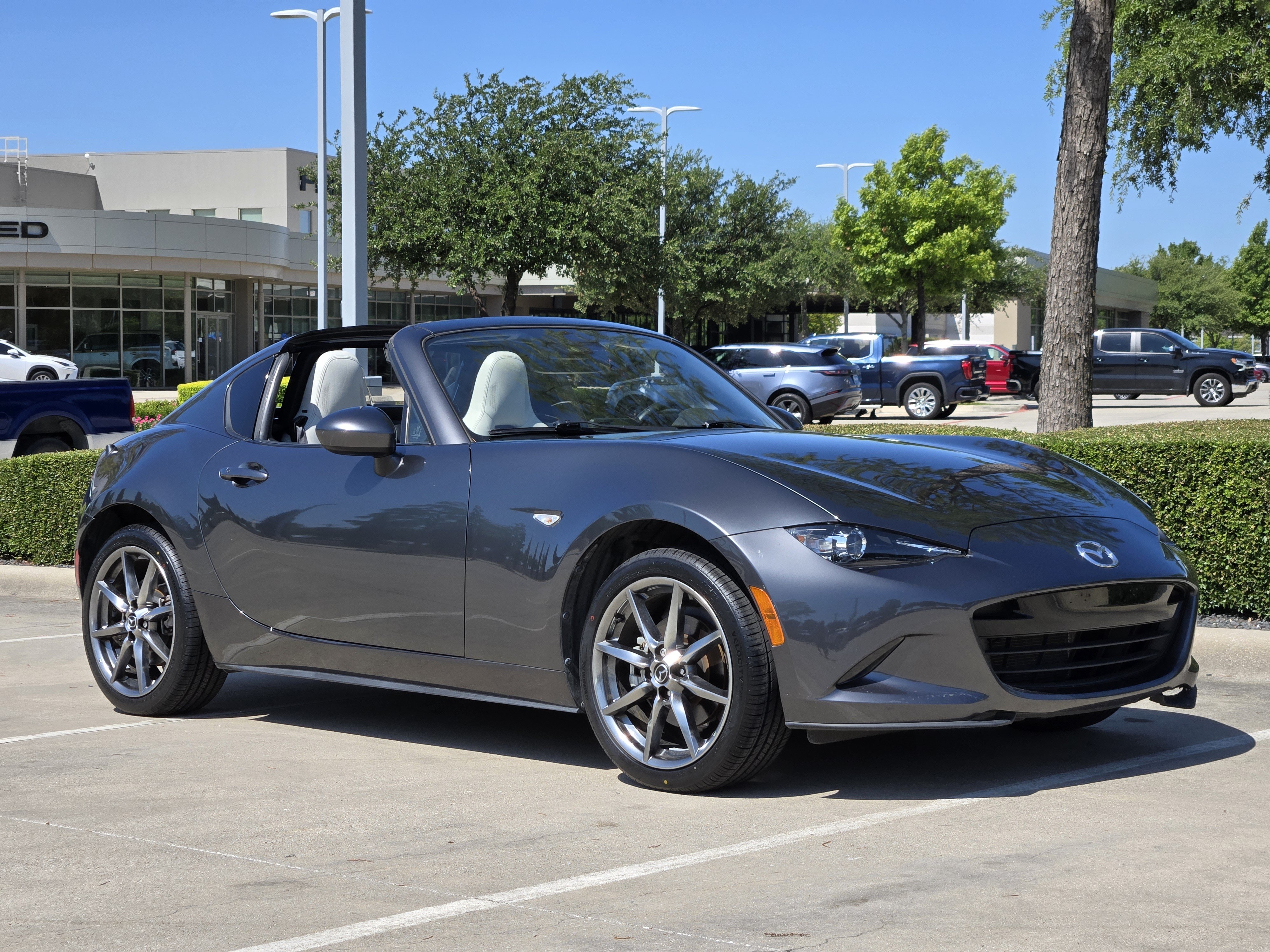 Used 2021 MAZDA MX-5 Miata RF Grand Touring RWD image 7