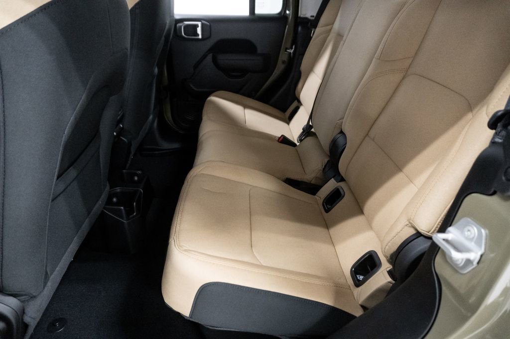 New 2026 Jeep Gladiator Sport image 19