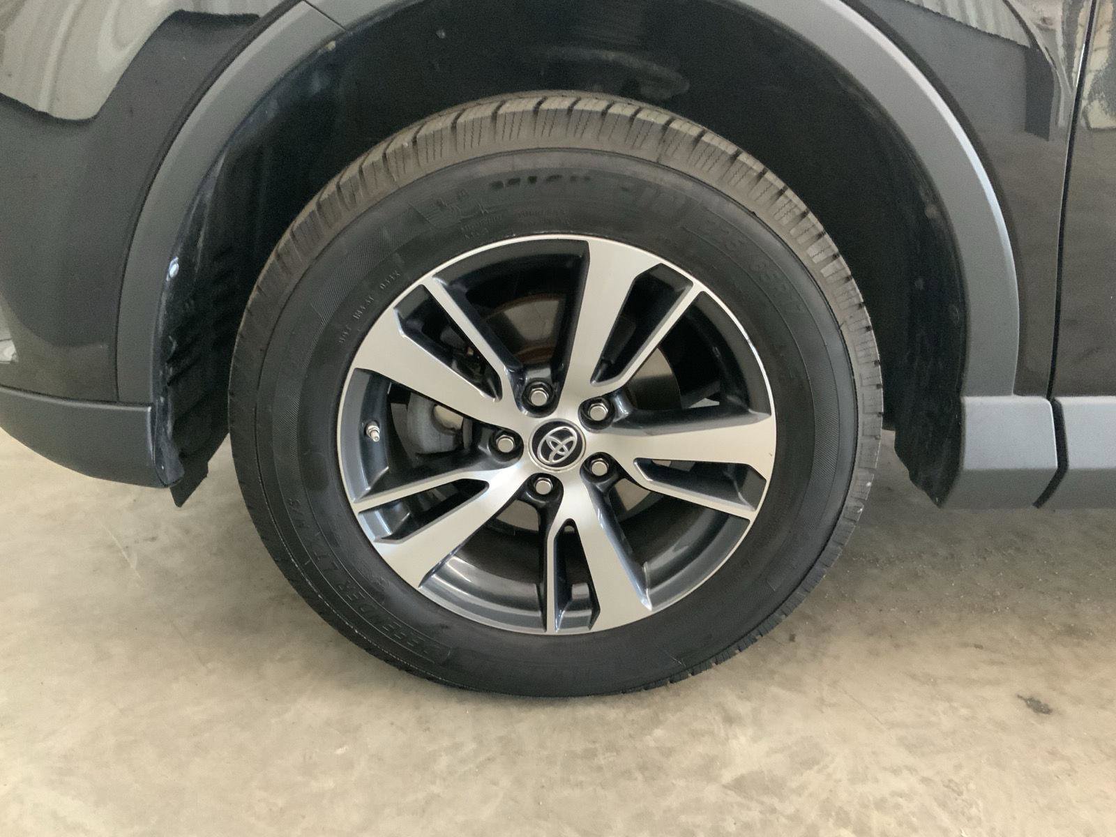 Used 2016 Toyota RAV4 XLE FWD image 38