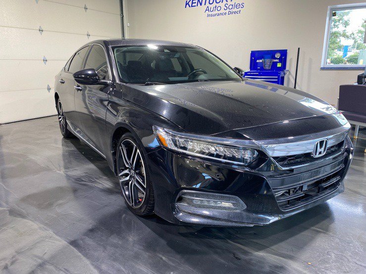Used 2020 Honda Accord Touring image 1