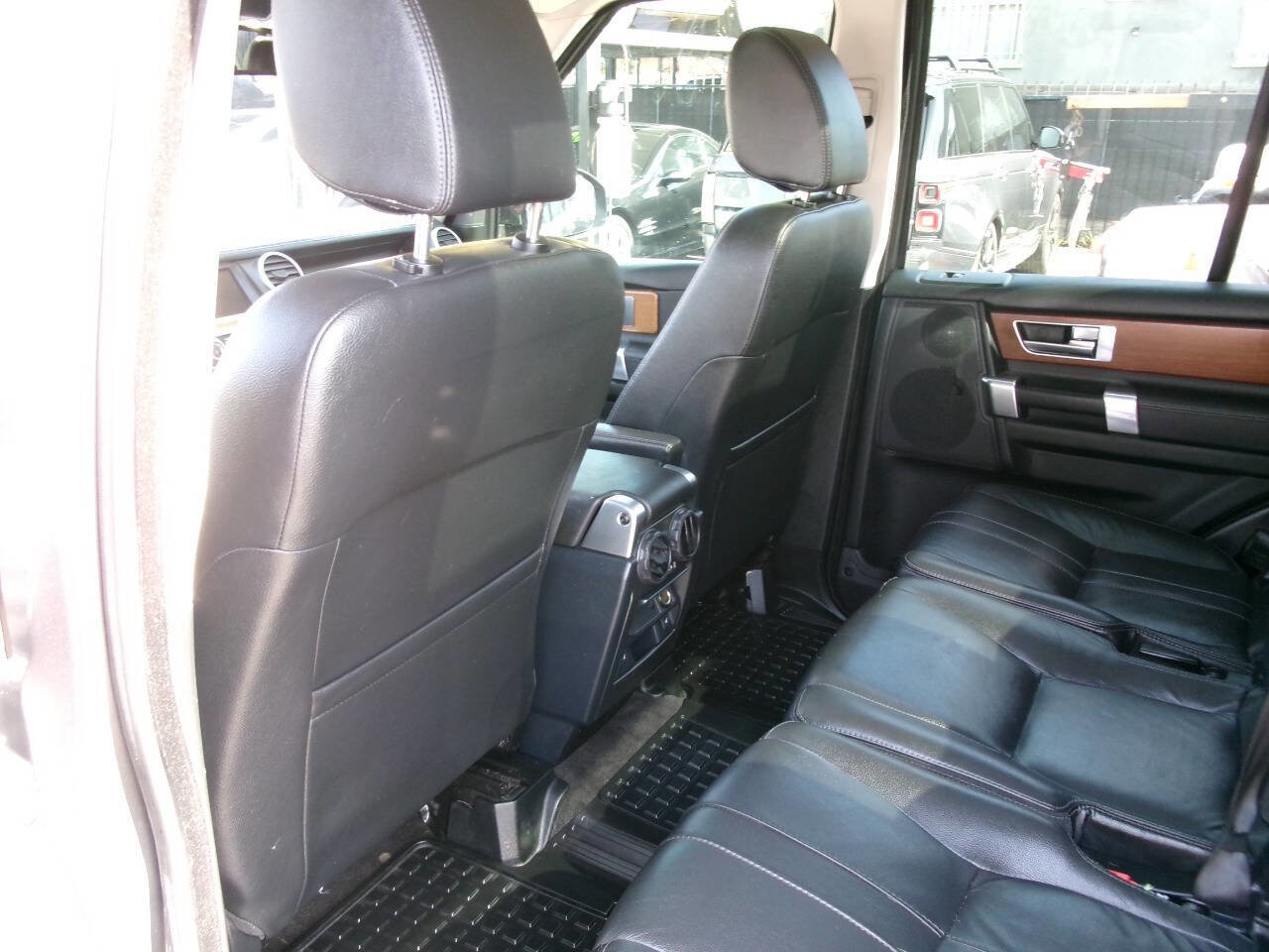 Used 2016 Land Rover LR4 HSE Silver Edition AWD/4WD image 19