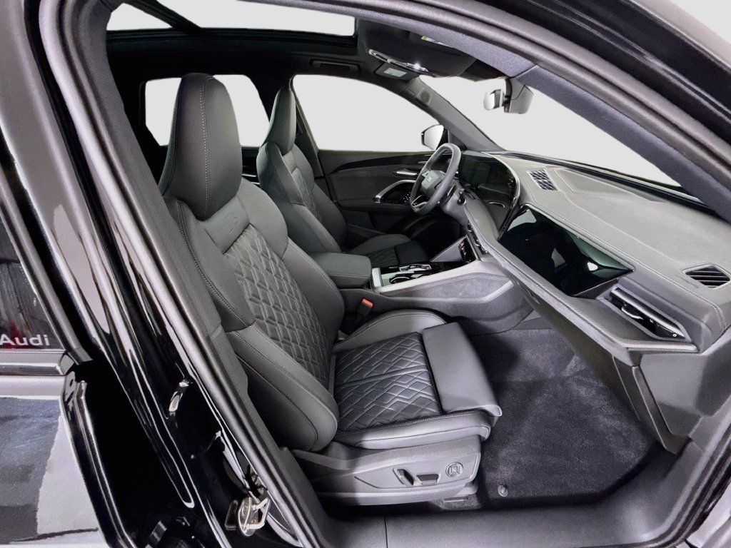 New 2026 Audi SQ5 Premium Plus AWD/4WD image 22
