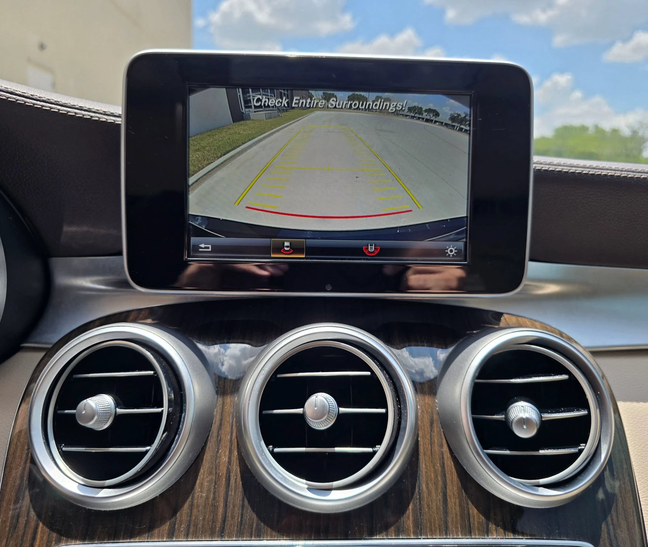 Used 2015 Mercedes-Benz C 300 Sedan image 37
