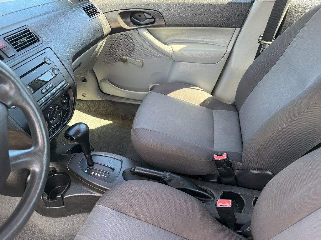 Used 2007 Ford Focus S FWD image 12