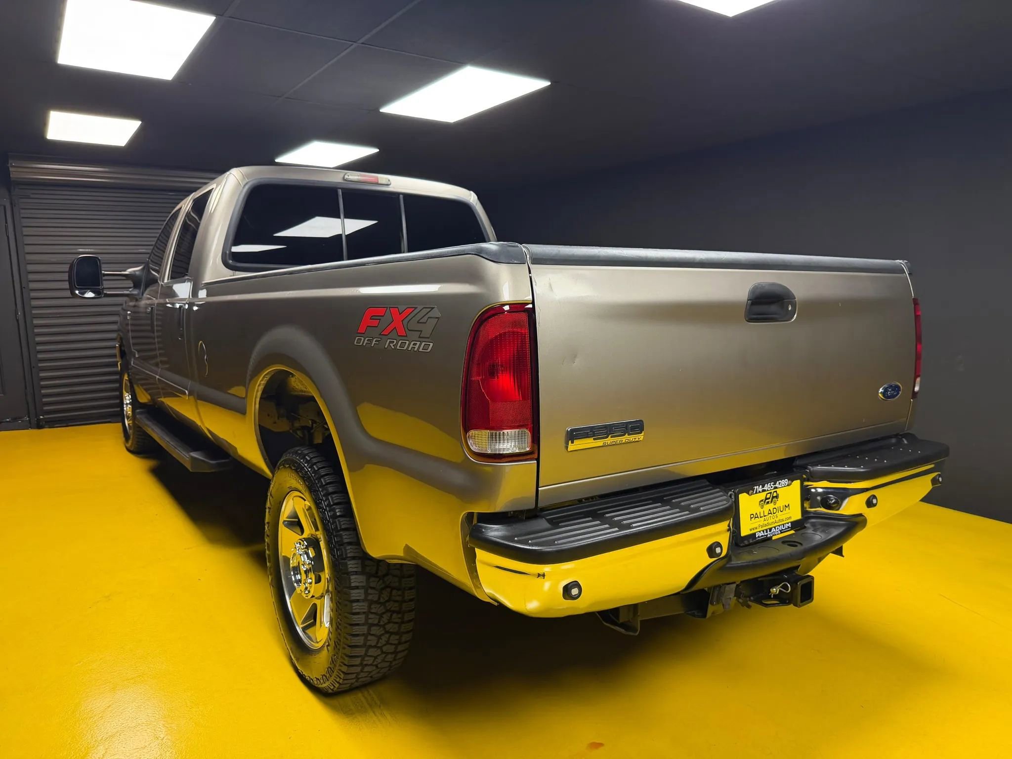 Used 2007 Ford F350 Lariat AWD/4WD image 3