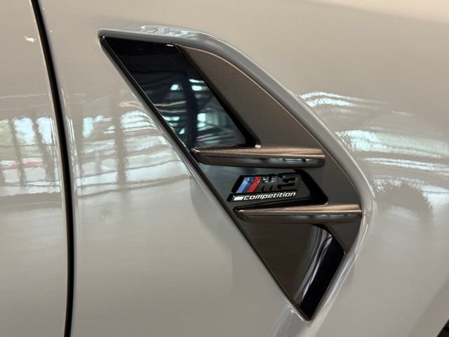 Certified 2025 BMW M3 Competition w/ Executive Package AWD/4WD image 32