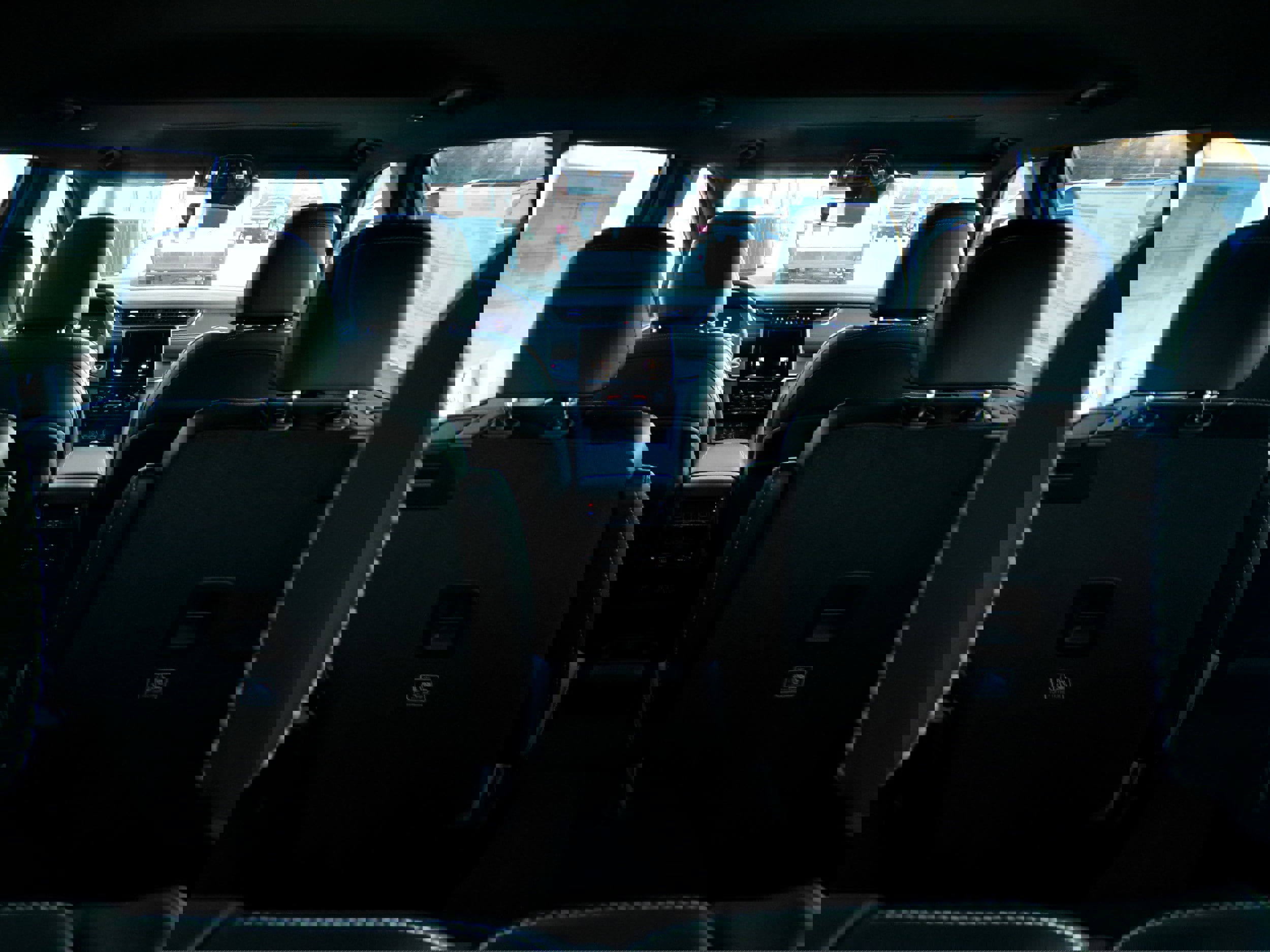 New 2025 Jeep Grand Cherokee L Altitude image 8