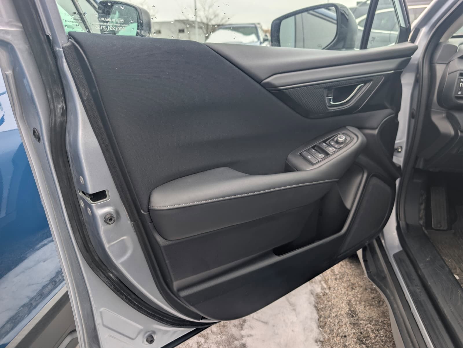 Used 2025 Subaru Outback Premium w/ Popular Package #1A image 6