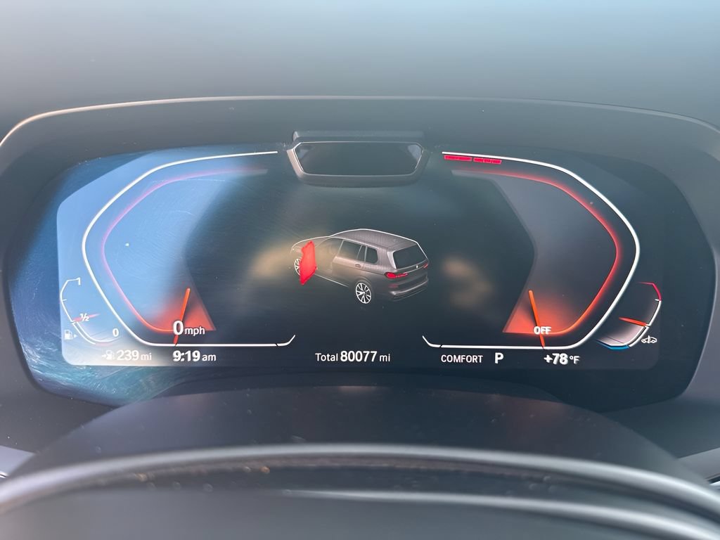 Used 2019 BMW X7 xDrive50i w/ M Sport Package AWD/4WD image 15