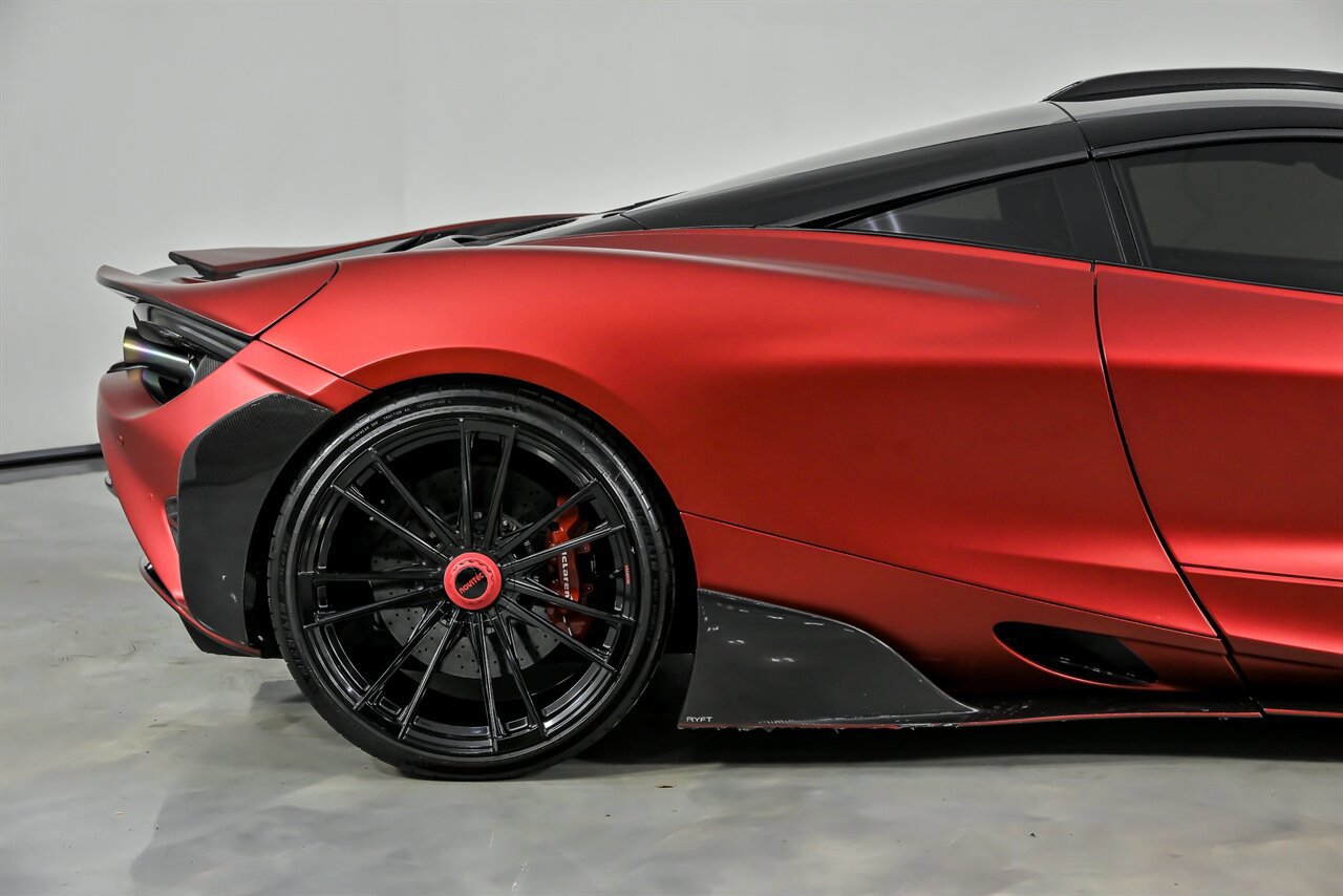 Used 2018 McLaren 720S image 17