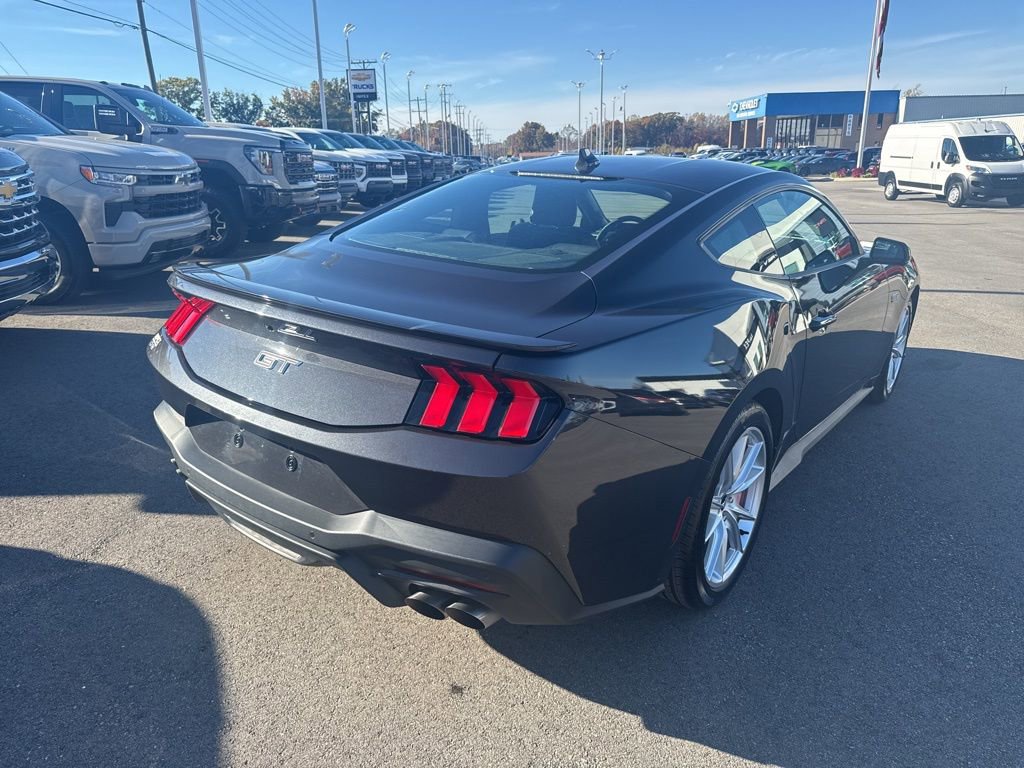 Used 2024 Ford Mustang GT Premium image 5