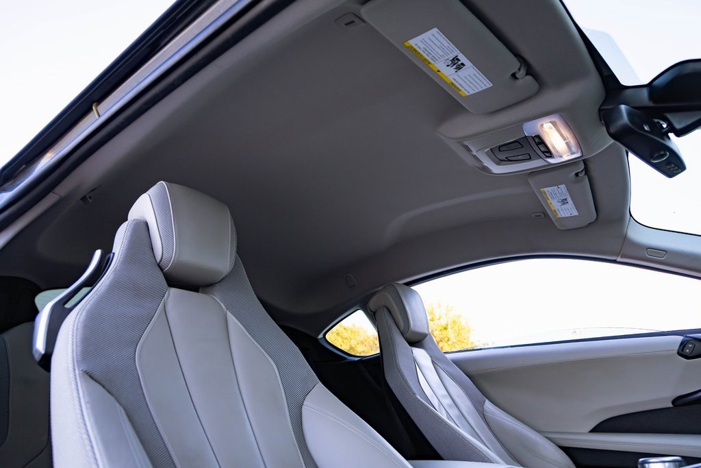 Used 2017 BMW i8 image 22