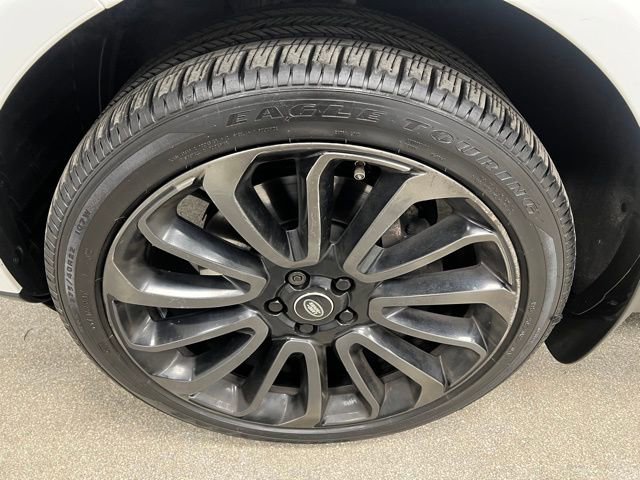 Used 2015 Land Rover Range Rover Supercharged AWD/4WD image 14
