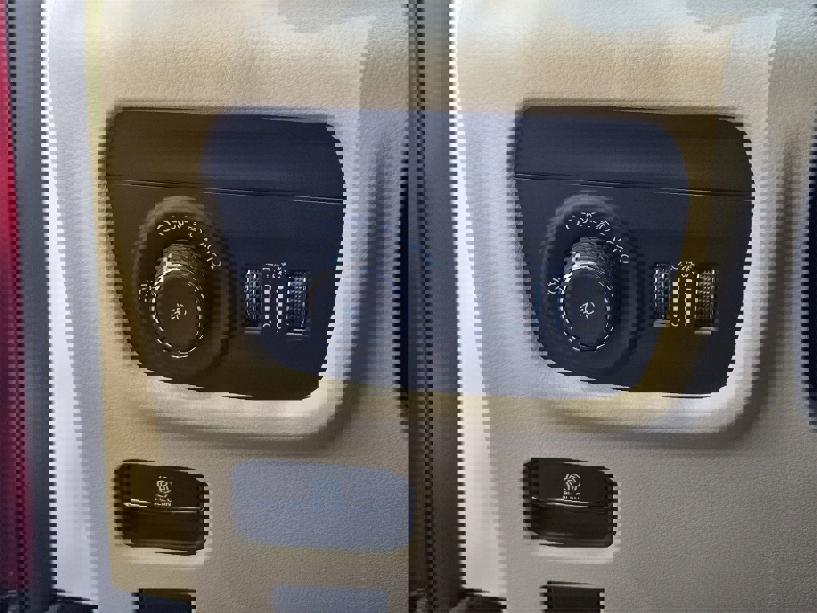 New 2025 Jeep Grand Cherokee L Limited w/ Luxury Tech Group II image 21