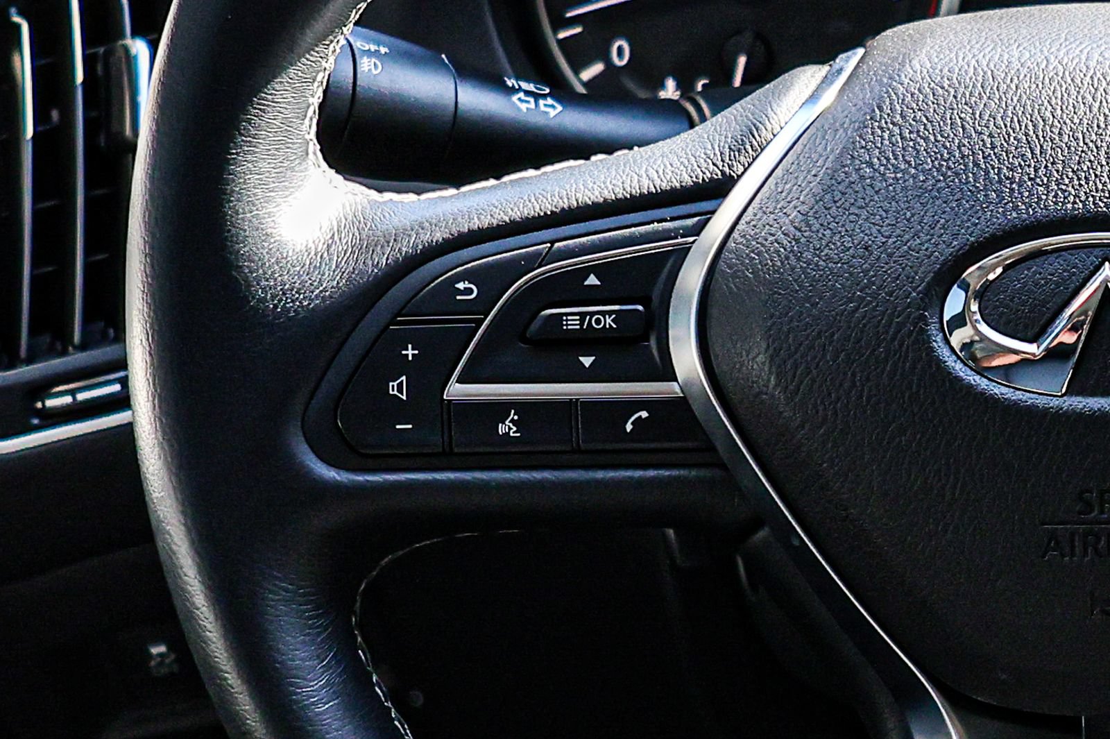 Used 2024 INFINITI Q50 Luxe w/ Cargo Package RWD image 24