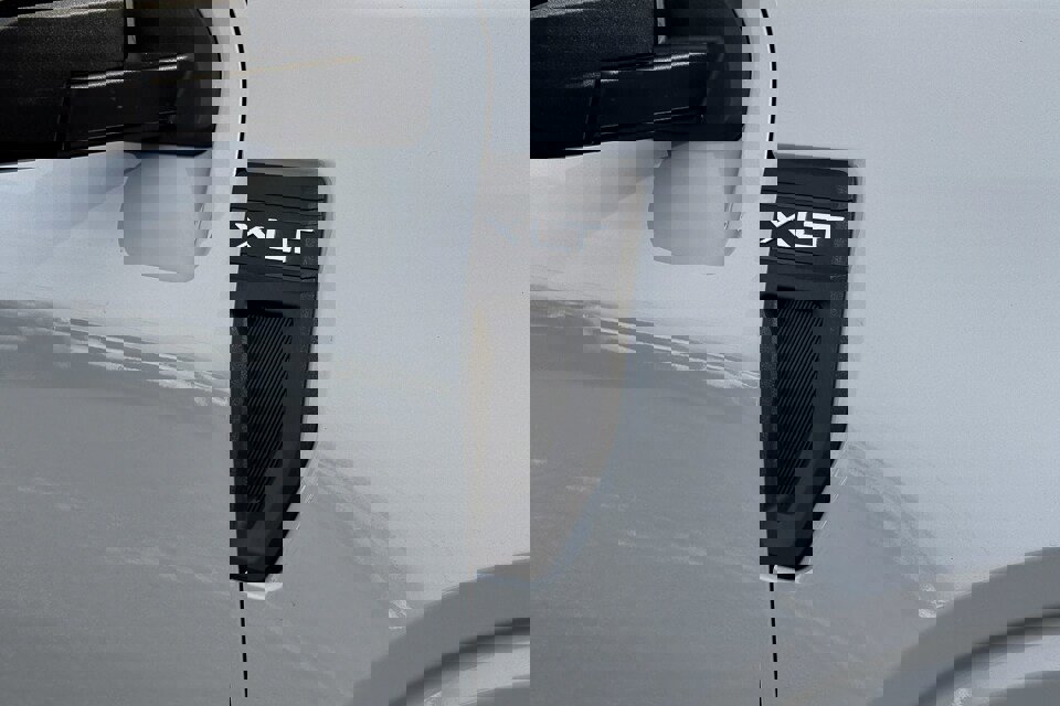 New 2026 Ford Maverick XLT w/ XLT Luxury Package image 10