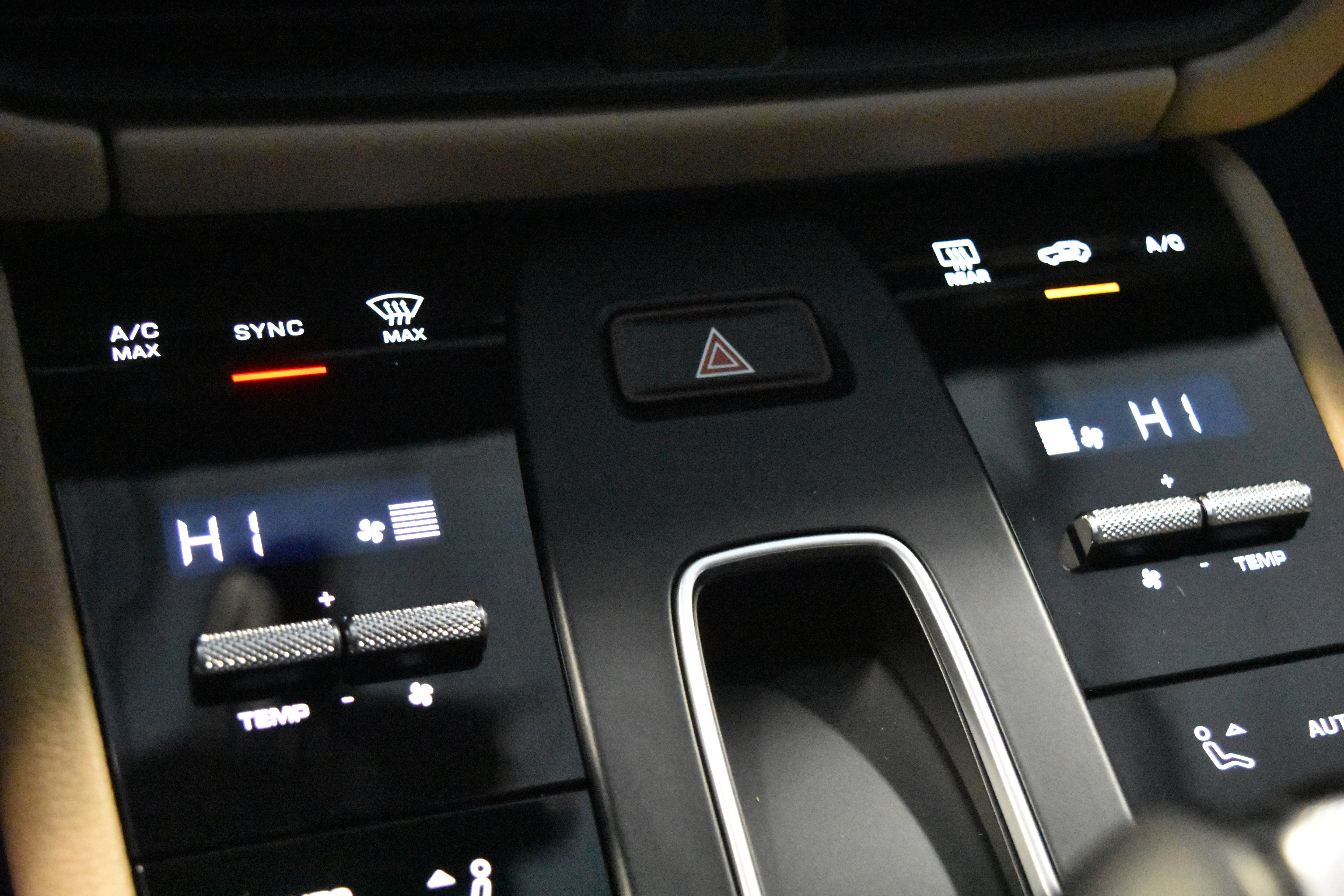 New 2026 Porsche Macan image 15