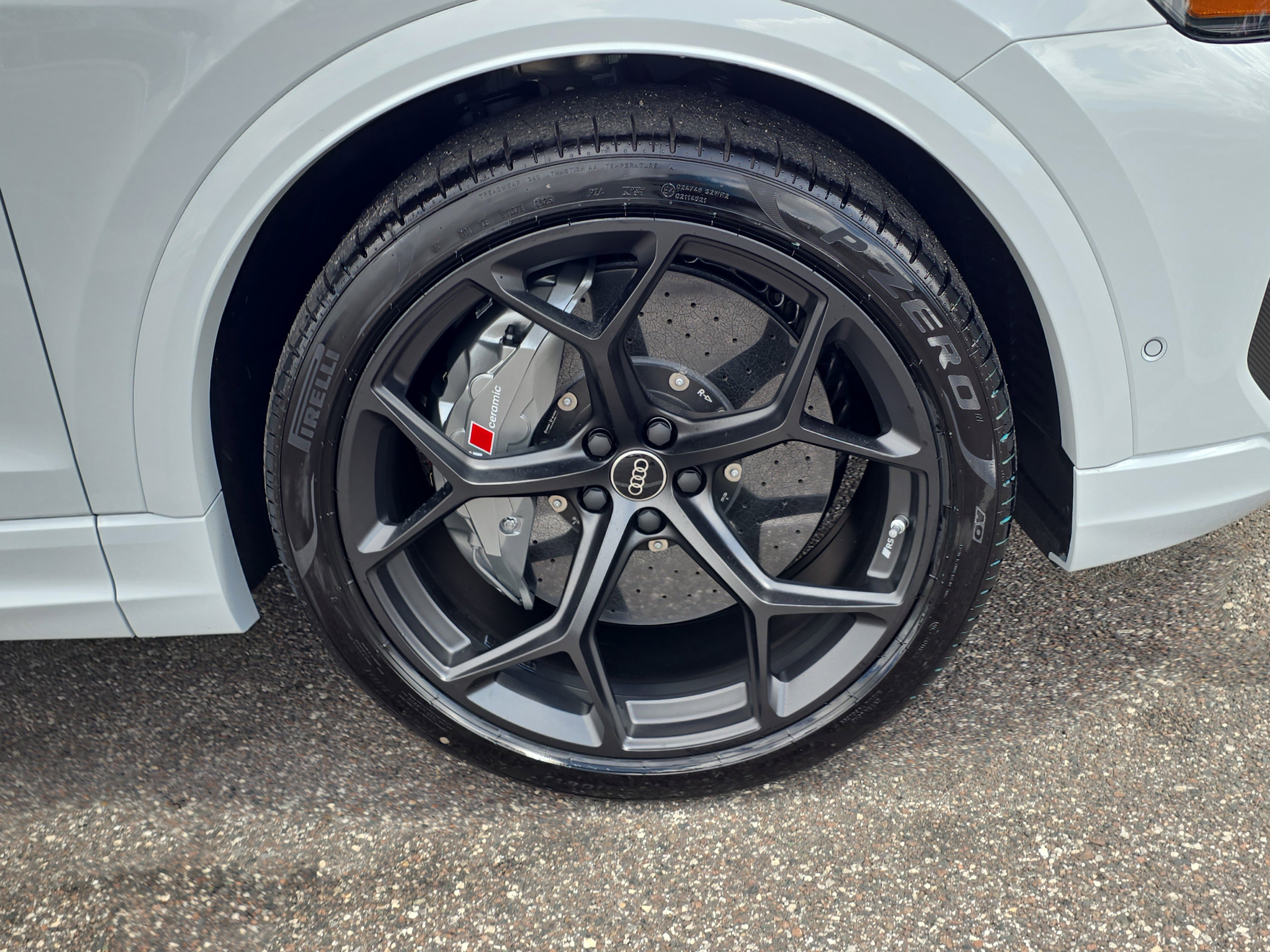 New 2025 Audi RS Q8 performance image 33